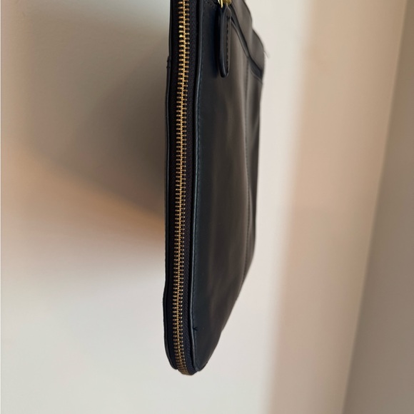 RADLEY LONDON Black Crossbody
with Gold Dog Logo - Picture 7 of 9